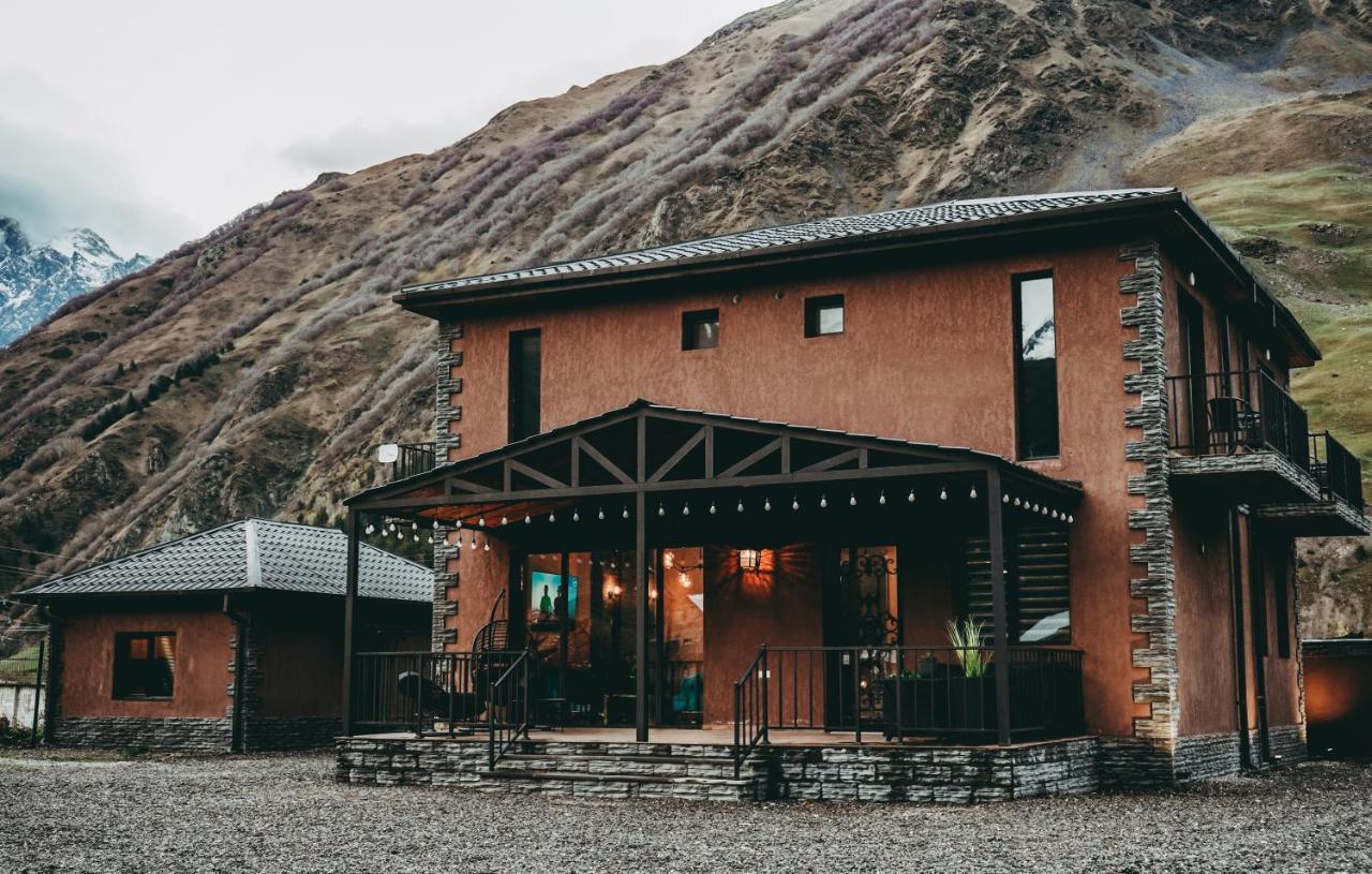 Holiday Home Казбеги Экстерьер фото