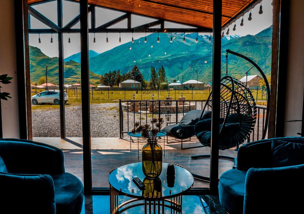 Holiday Home Казбеги Экстерьер фото